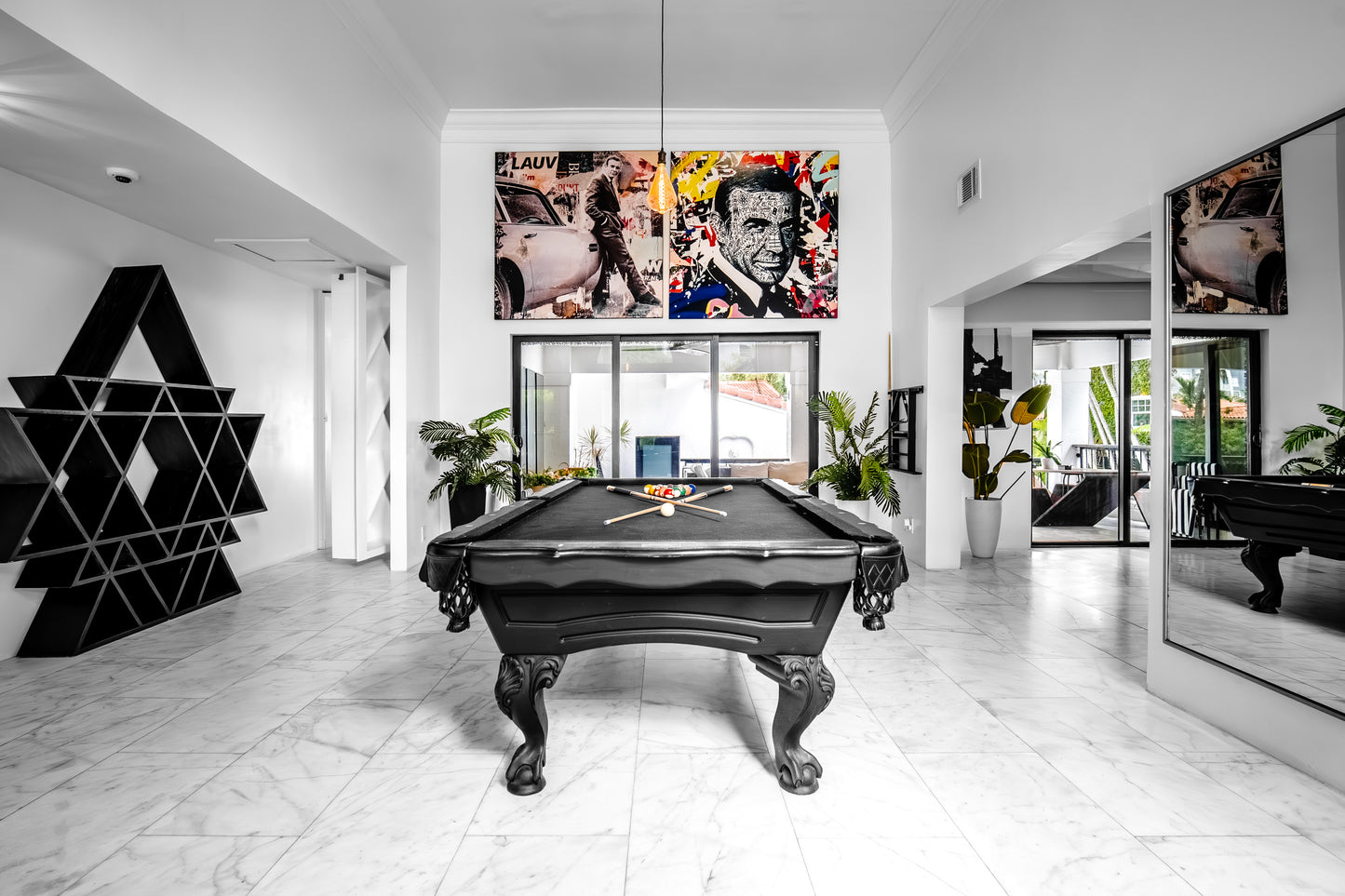 Villa Bond