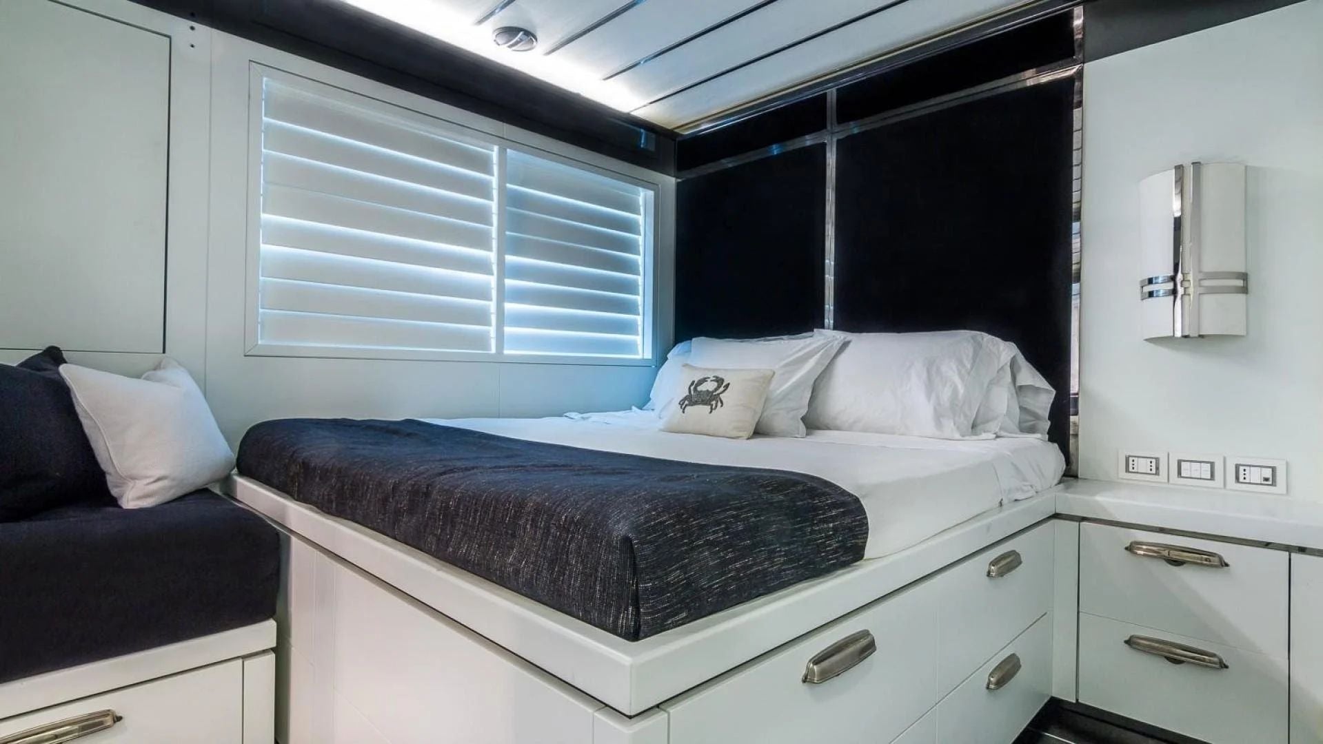 120’ Elite - Evilot Enterprises