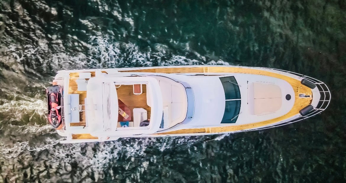72' Azimut - Evilot Enterprises