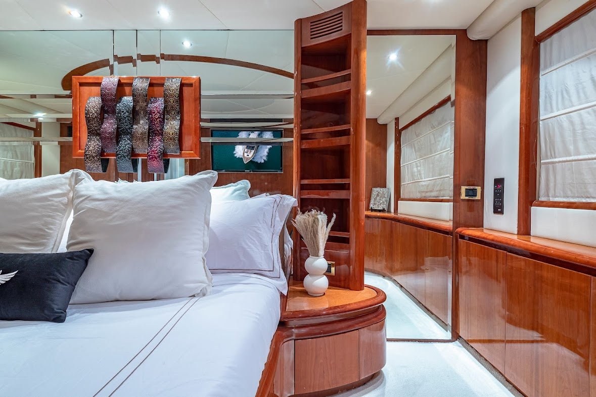 80’ Azimut “Salt Shaker” - Evilot Enterprises