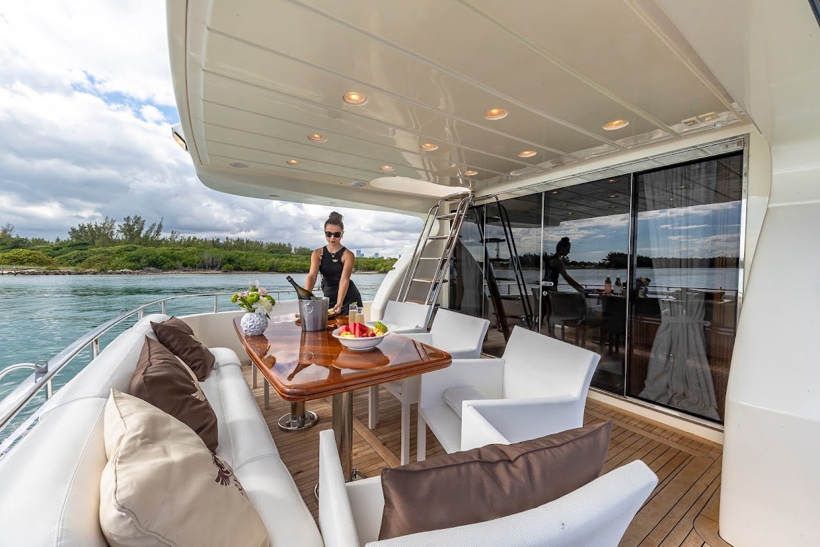 80’ Azimut “Salt Shaker” - Evilot Enterprises