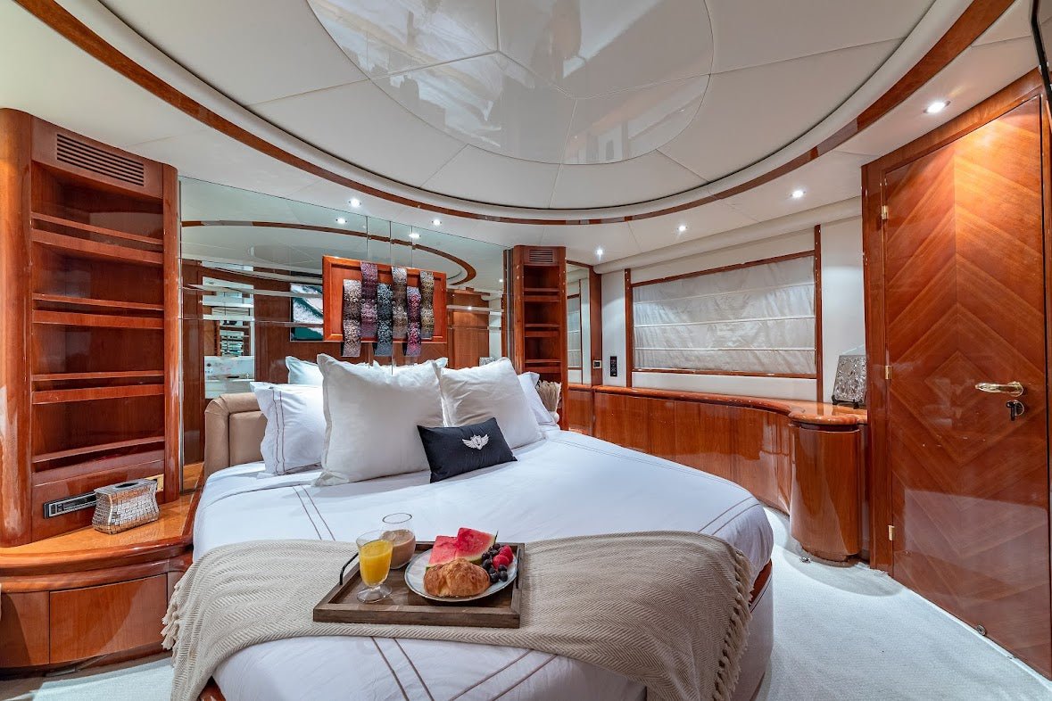 80’ Azimut “Salt Shaker” - Evilot Enterprises