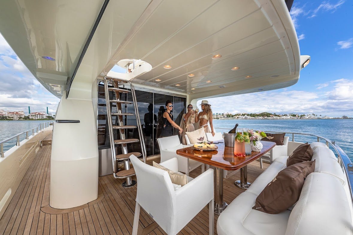 80’ Azimut “Salt Shaker” - Evilot Enterprises