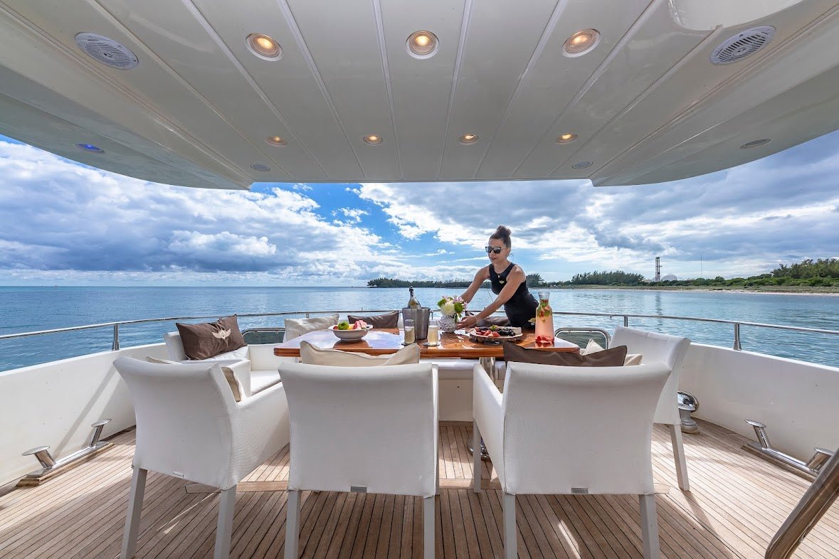 80’ Azimut “Salt Shaker” - Evilot Enterprises