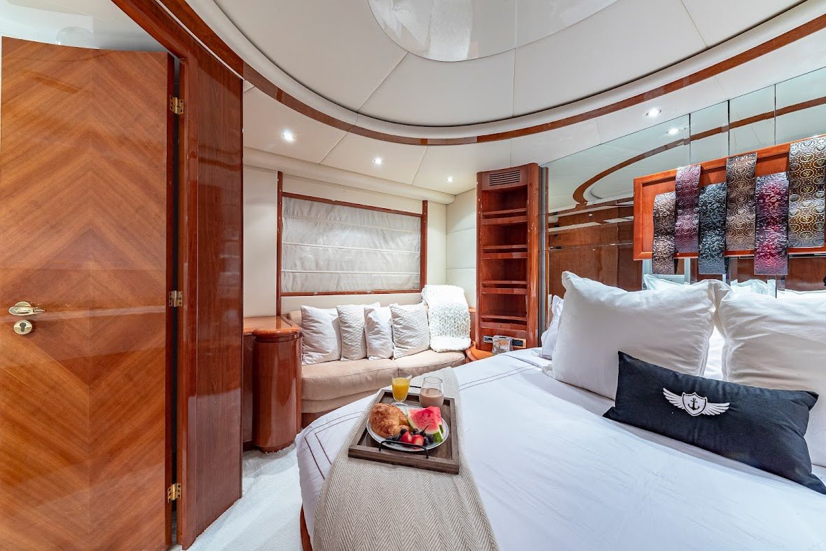 80’ Azimut “Salt Shaker” - Evilot Enterprises