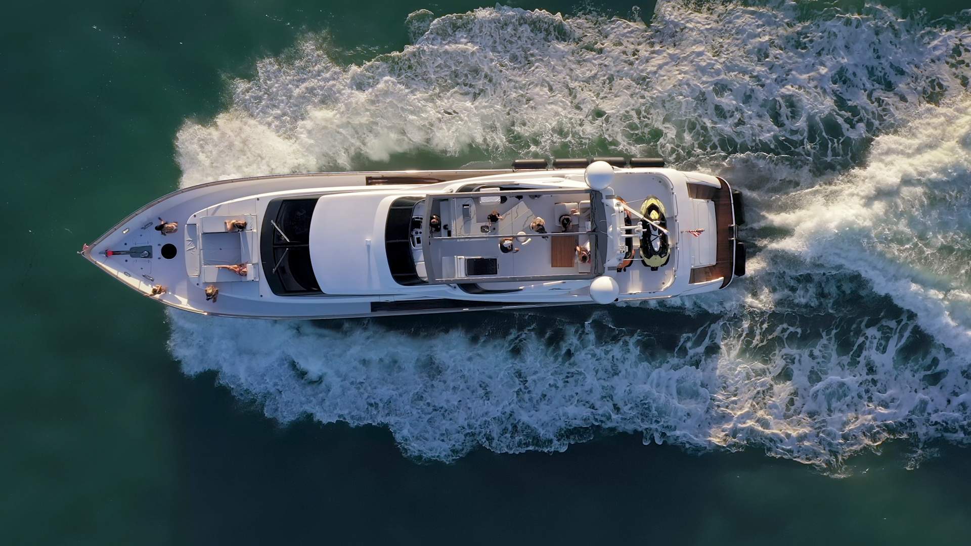 85’ Azimut - Evilot Enterprises