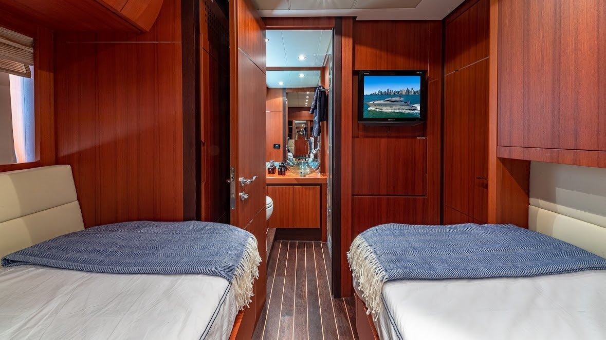 90’ Pershing “Regal” - Evilot Enterprises