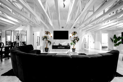 Villa Bond