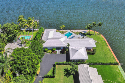 Villa Bayshore