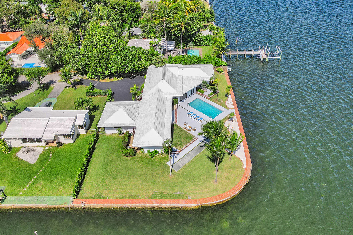 Villa Bayshore