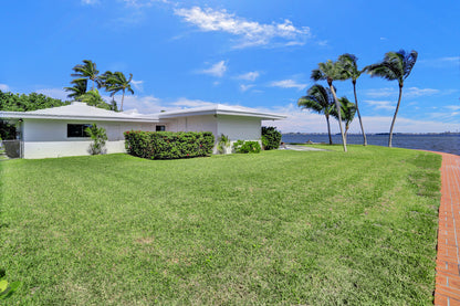 Villa Bayshore