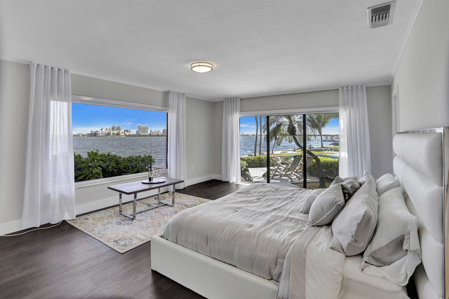 Villa Bayshore