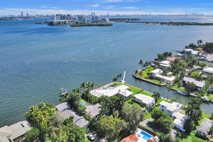 Villa Bayshore