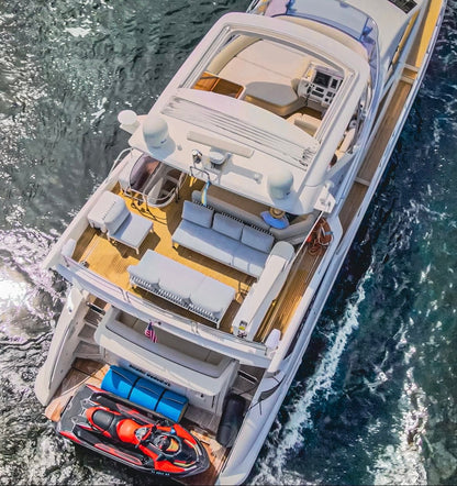 72' Azimut - Evilot Enterprises